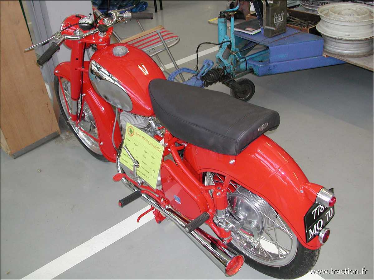 Montb&eacute;liard 12