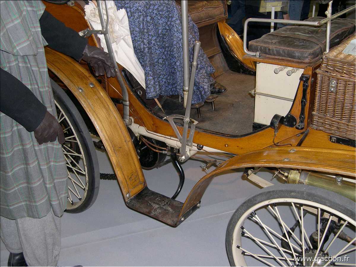 Lyon 102