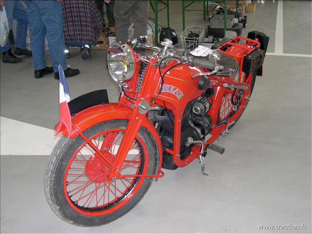 Montb&eacute;liard 10
